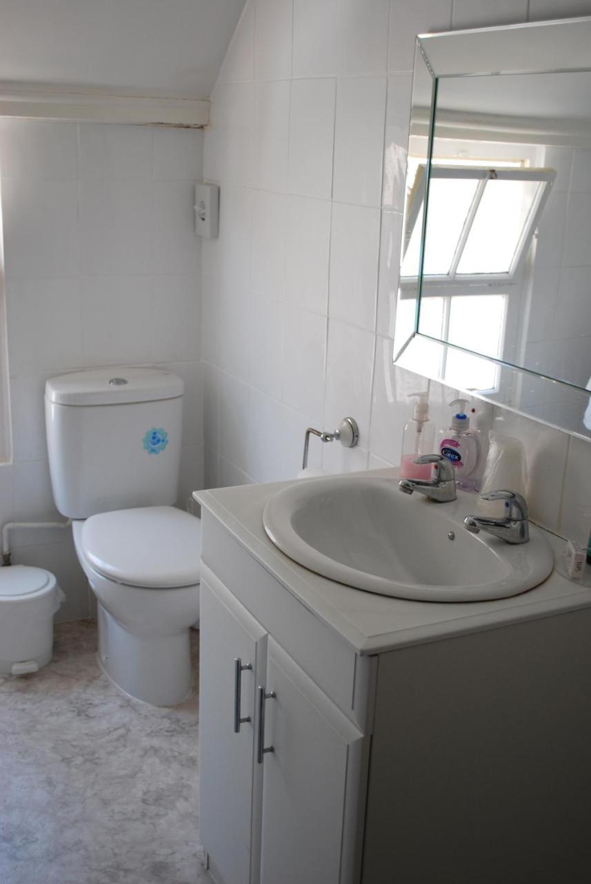 The Britannia Inn Sherborne  Room photo